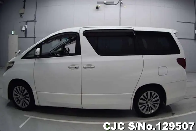 2014 Toyota / Alphard Stock No. 129507