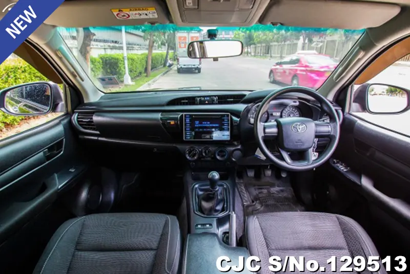 2018 Toyota / Hilux / Revo Stock No. 129513