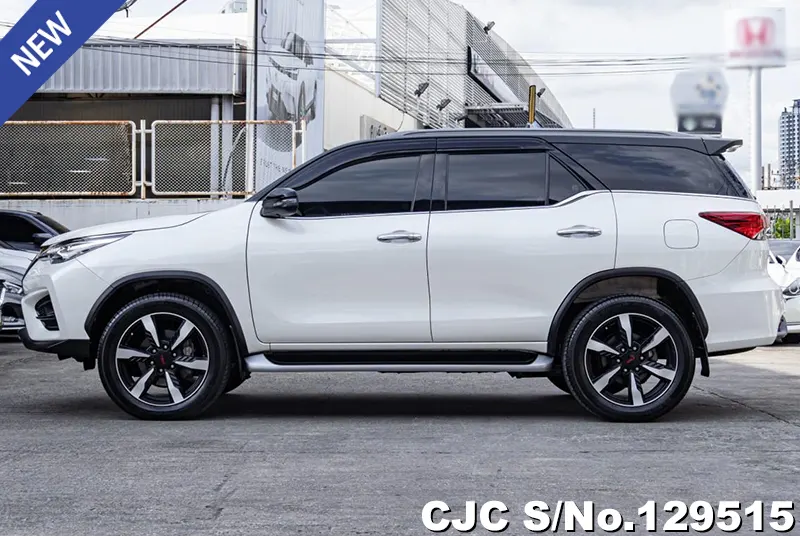 2019 Toyota / Fortuner Stock No. 129515