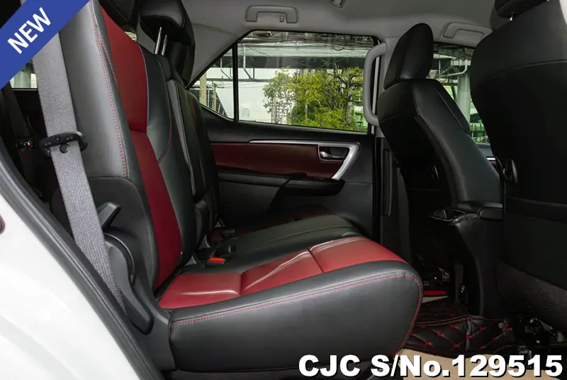 2019 Toyota / Fortuner Stock No. 129515