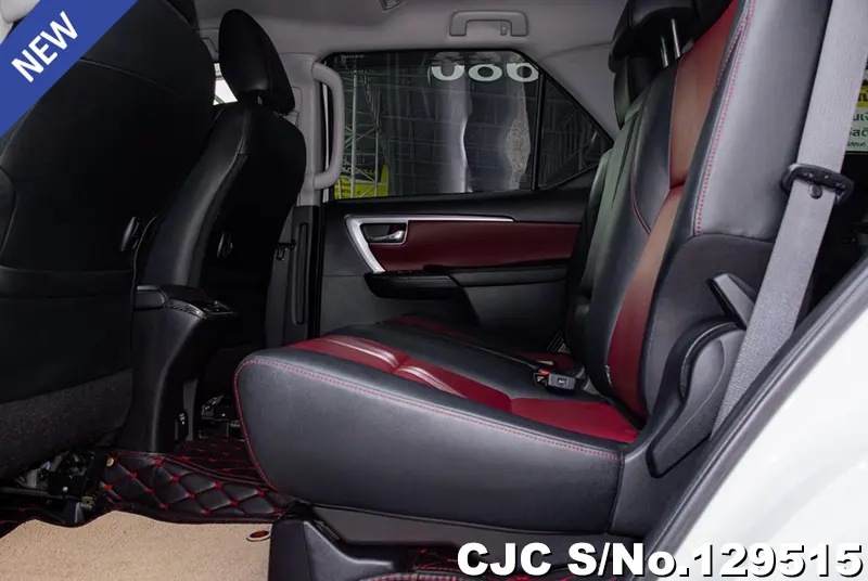 2019 Toyota / Fortuner Stock No. 129515