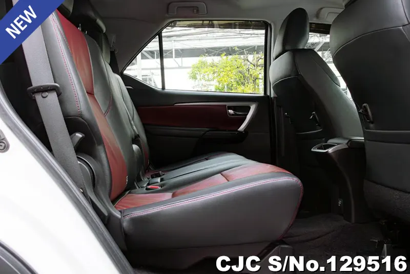 2018 Toyota / Fortuner Stock No. 129516