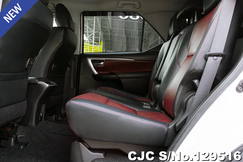 2018 Toyota / Fortuner Stock No. 129516