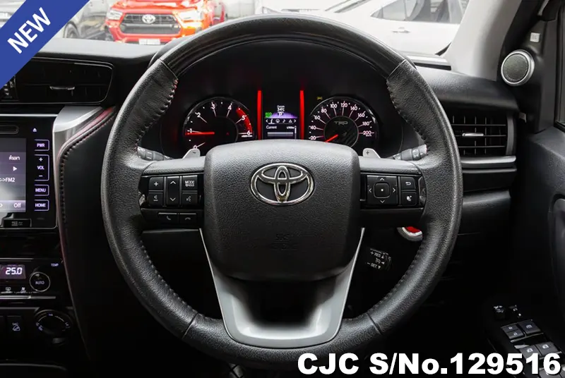 2018 Toyota / Fortuner Stock No. 129516