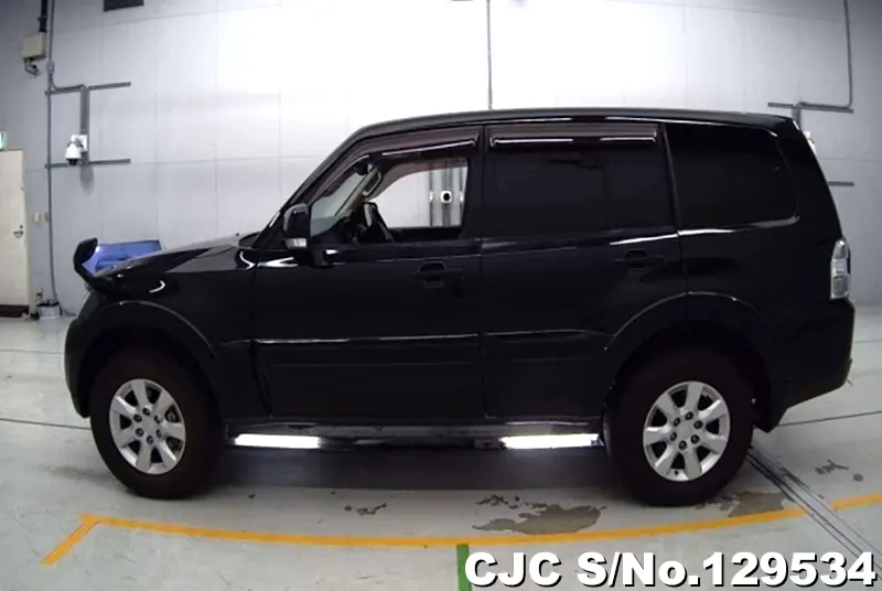 2016 Mitsubishi / Pajero Stock No. 129534