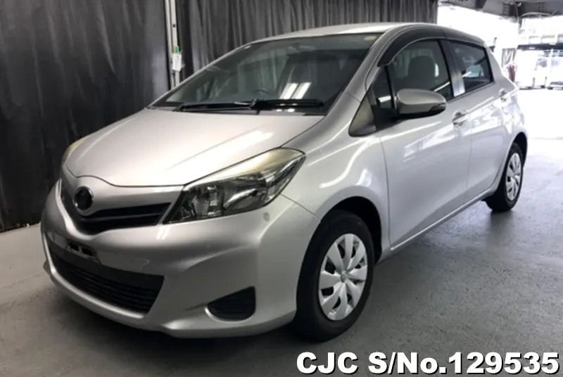 2014 Toyota / Vitz Stock No. 129535