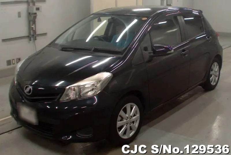 2014 Toyota / Vitz Stock No. 129536
