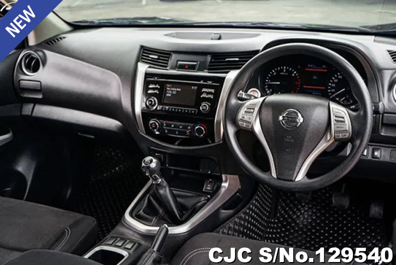 2020 Nissan / Navara Stock No. 129540