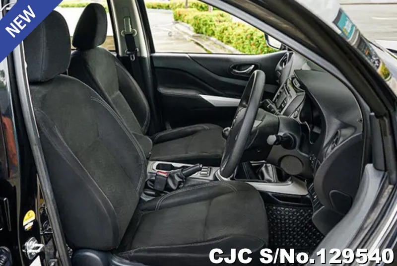 2020 Nissan / Navara Stock No. 129540