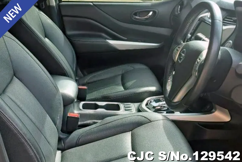 2020 Nissan / Navara Stock No. 129542