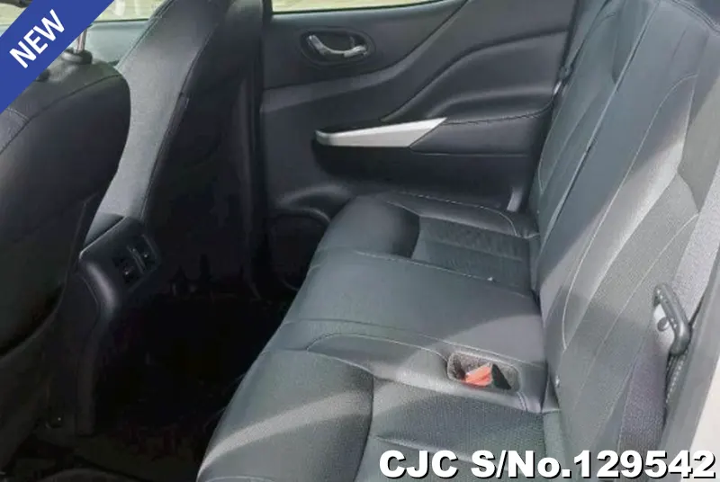 2020 Nissan / Navara Stock No. 129542