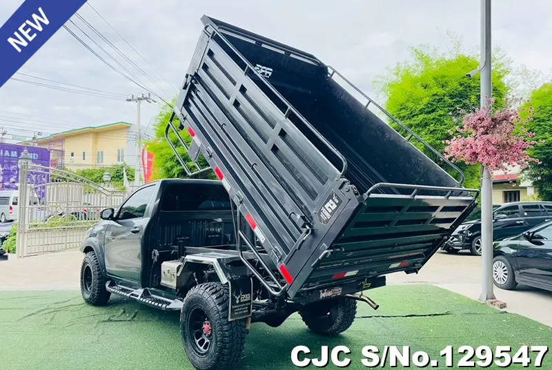 2025 Toyota / Hilux / Revo Stock No. 129547