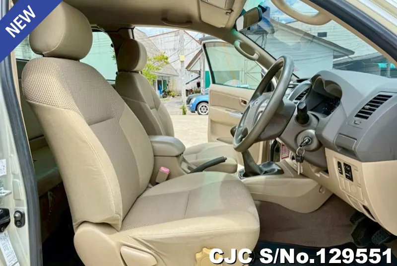 2013 Toyota / Hilux / Vigo Stock No. 129551