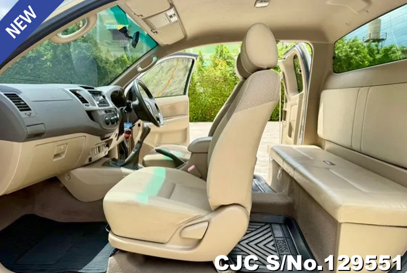 2013 Toyota / Hilux / Vigo Stock No. 129551