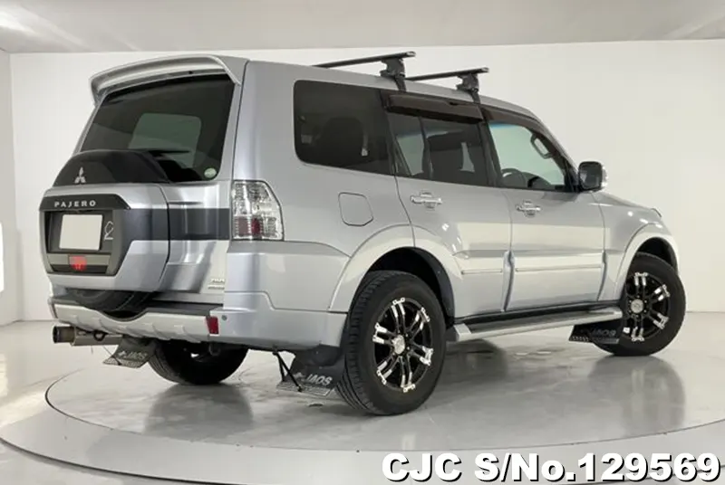 2015 Mitsubishi / Pajero Stock No. 129569