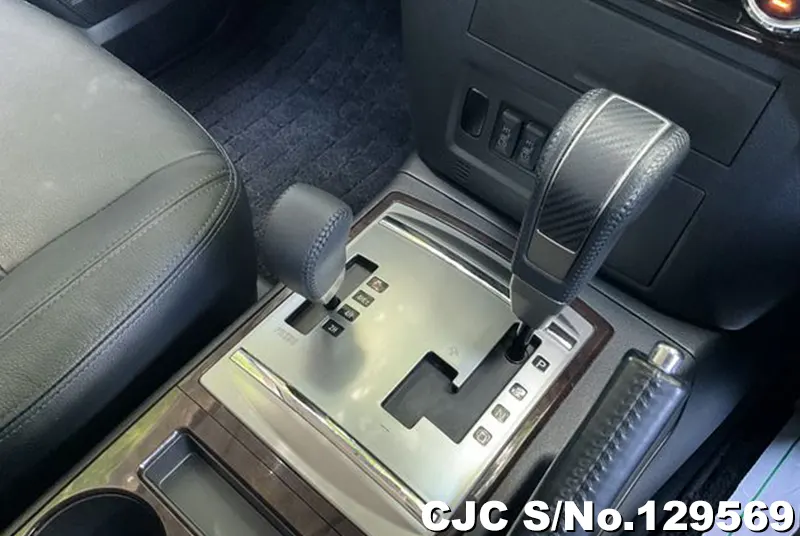 2015 Mitsubishi / Pajero Stock No. 129569