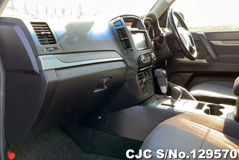 2012 Mitsubishi / Pajero Stock No. 129570