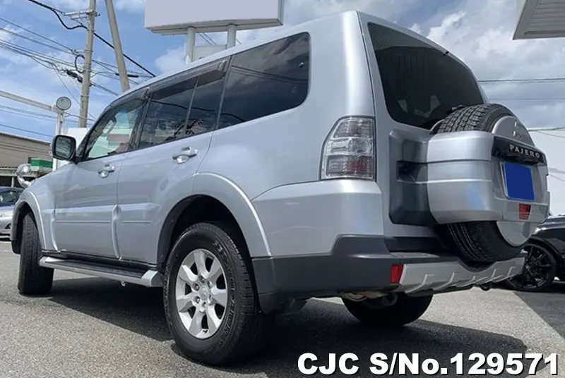 2008 Mitsubishi / Pajero Stock No. 129571