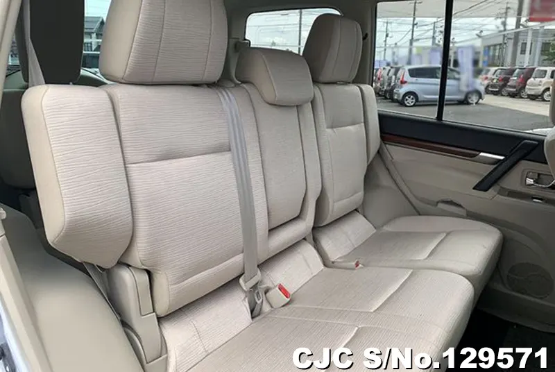 2008 Mitsubishi / Pajero Stock No. 129571