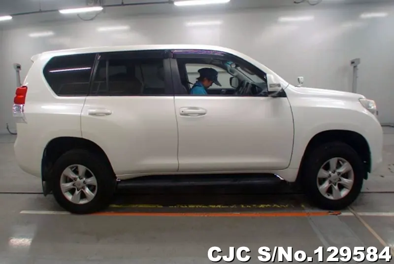 2013 Toyota / Land Cruiser Prado Stock No. 129584
