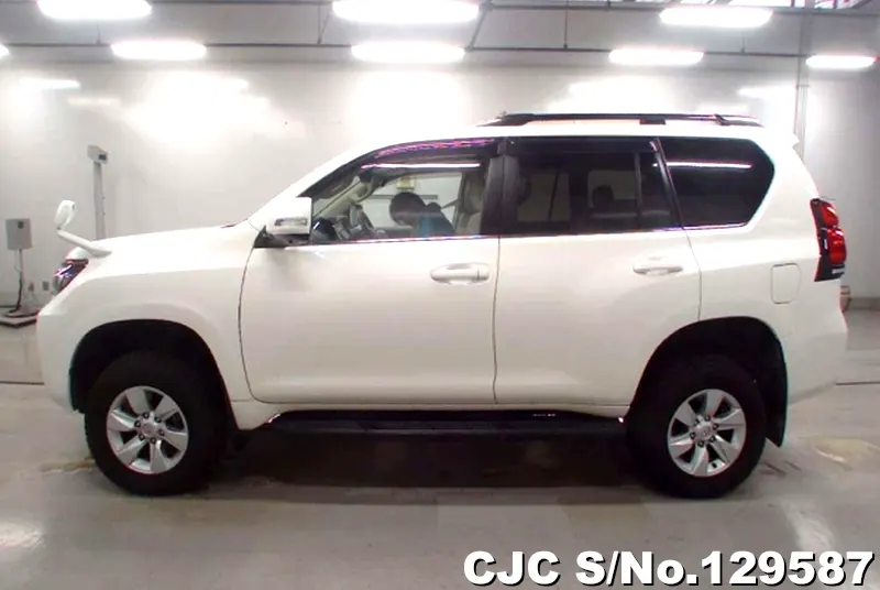 2022 Toyota / Land Cruiser Prado Stock No. 129587
