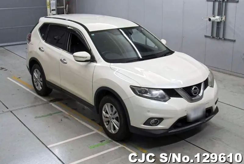 Nissan / X-Trail 2015
