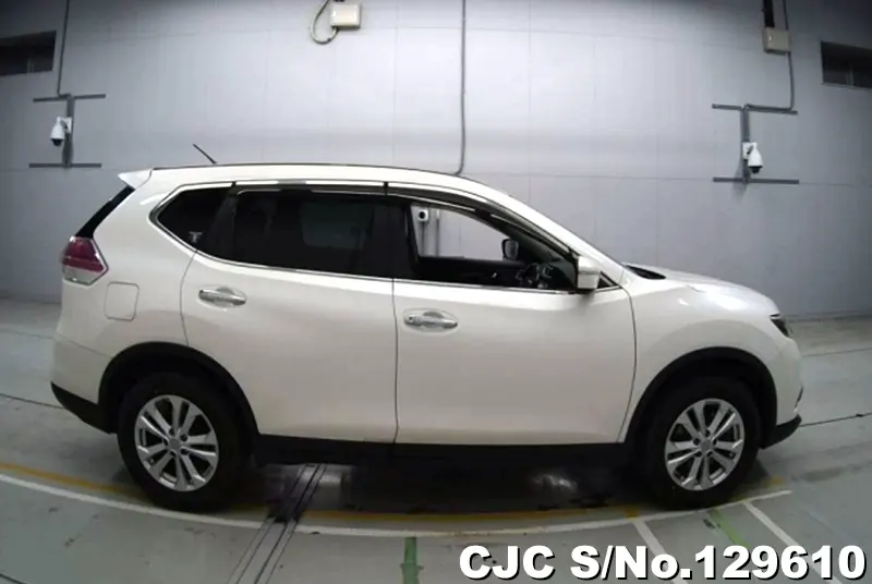2015 Nissan / X-Trail Stock No. 129610
