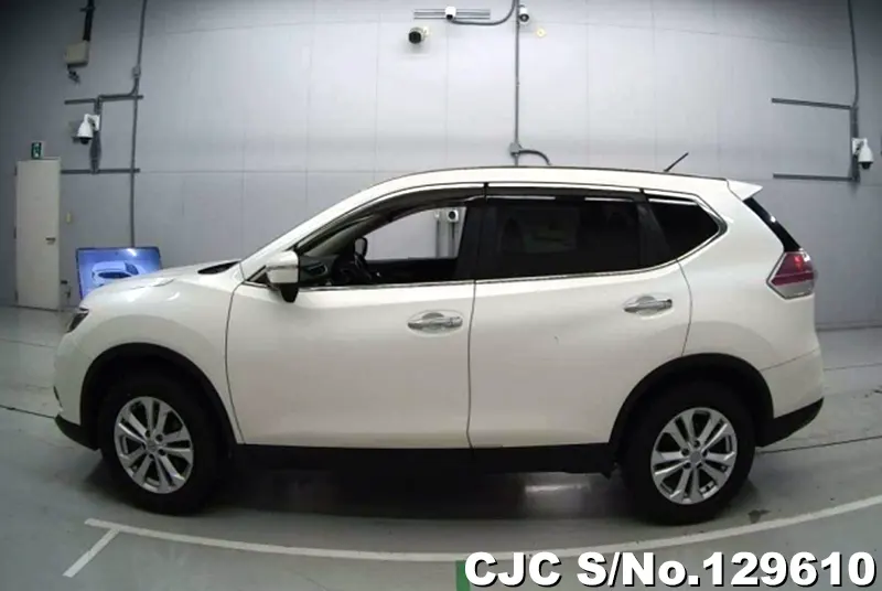 2015 Nissan / X-Trail Stock No. 129610