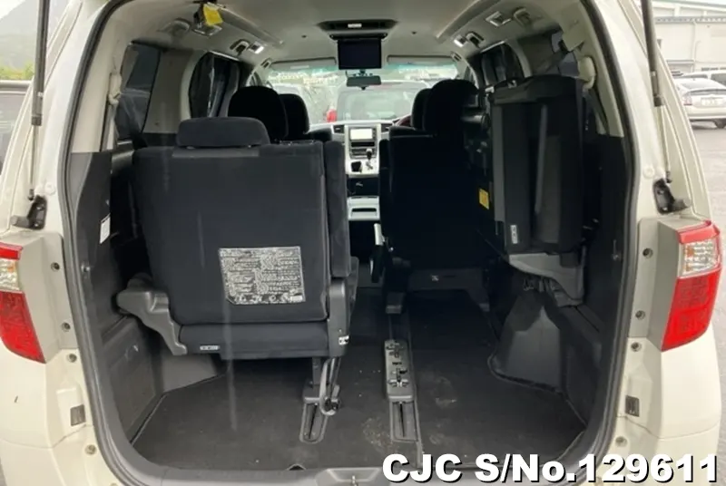 2009 Toyota / Alphard Stock No. 129611