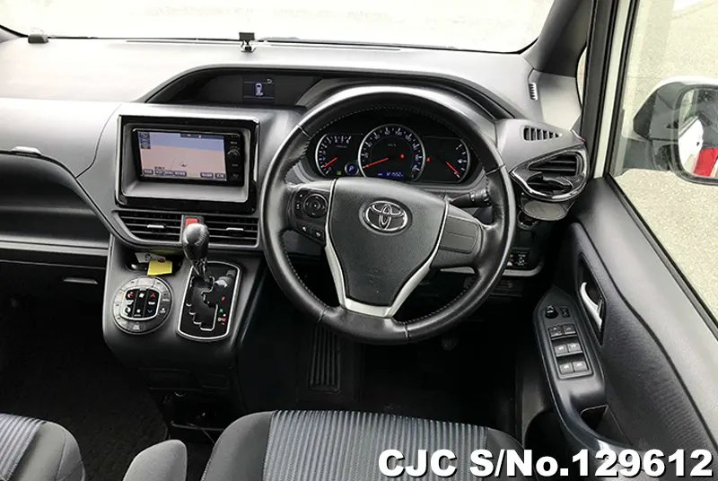 2015 Toyota / Noah Stock No. 129612