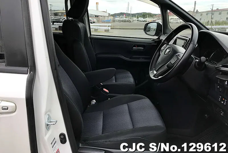 2015 Toyota / Noah Stock No. 129612