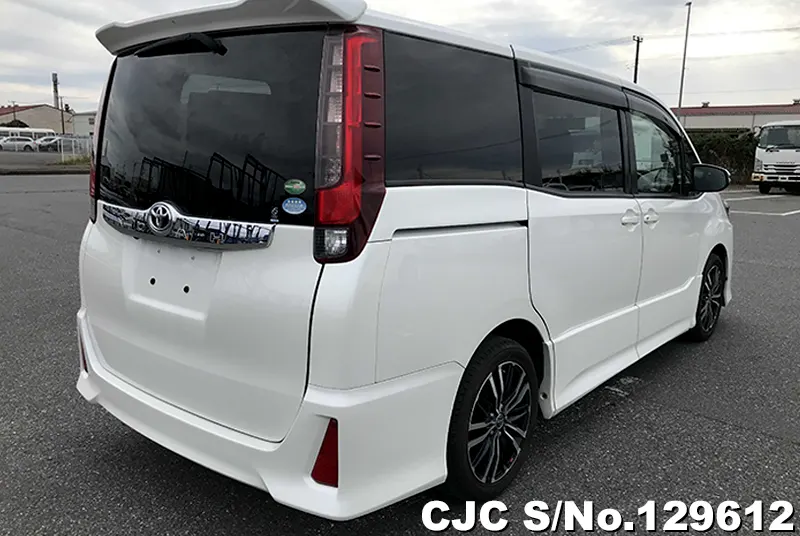2015 Toyota / Noah Stock No. 129612