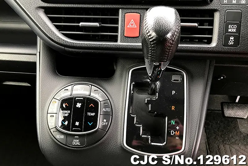 2015 Toyota / Noah Stock No. 129612