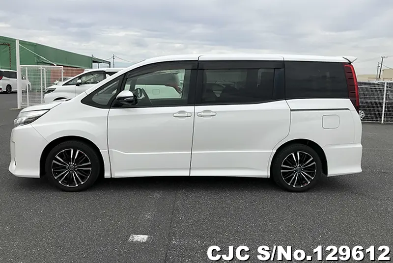 2015 Toyota / Noah Stock No. 129612