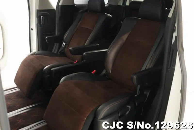 2015 Toyota / Alphard Stock No. 129628