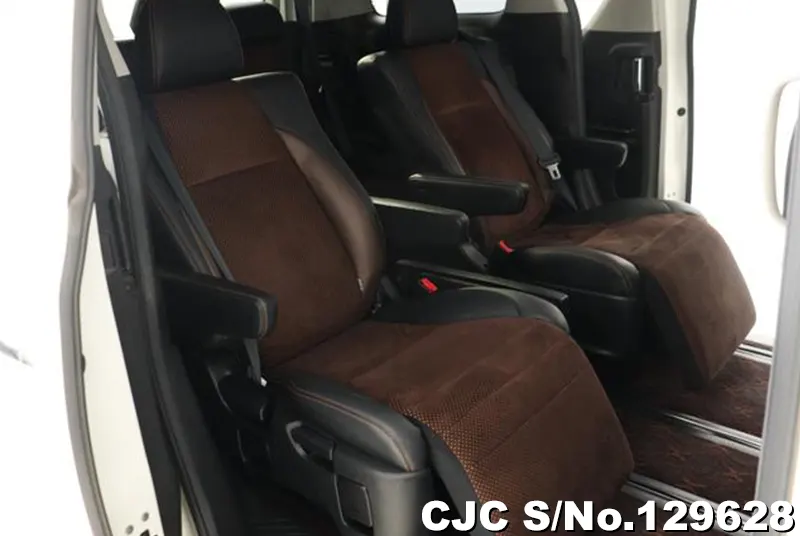 2015 Toyota / Alphard Stock No. 129628
