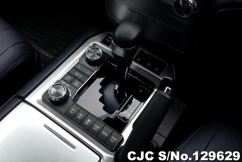 2016 Toyota / Land Cruiser Stock No. 129629