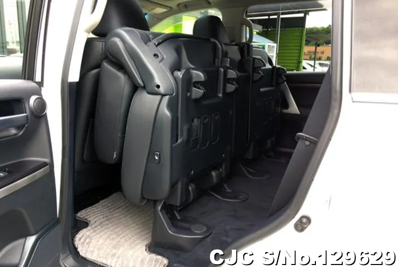 2016 Toyota / Land Cruiser Stock No. 129629