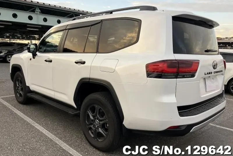 2023 Toyota / Land Cruiser Stock No. 129642
