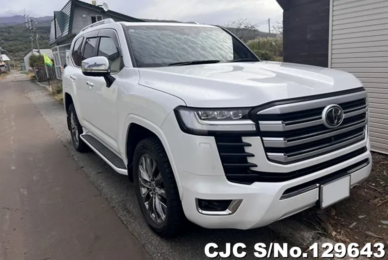 2023 Toyota / Land Cruiser Stock No. 129643