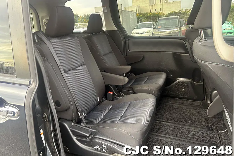 2016 Toyota / Voxy Stock No. 129648