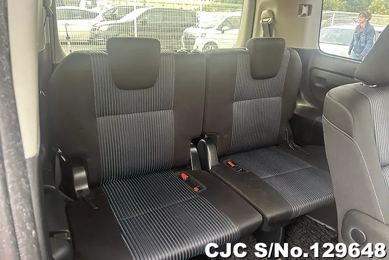 2016 Toyota / Voxy Stock No. 129648