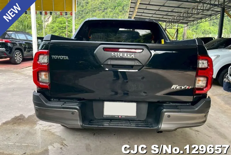 2022 Toyota / Hilux / Revo Stock No. 129657