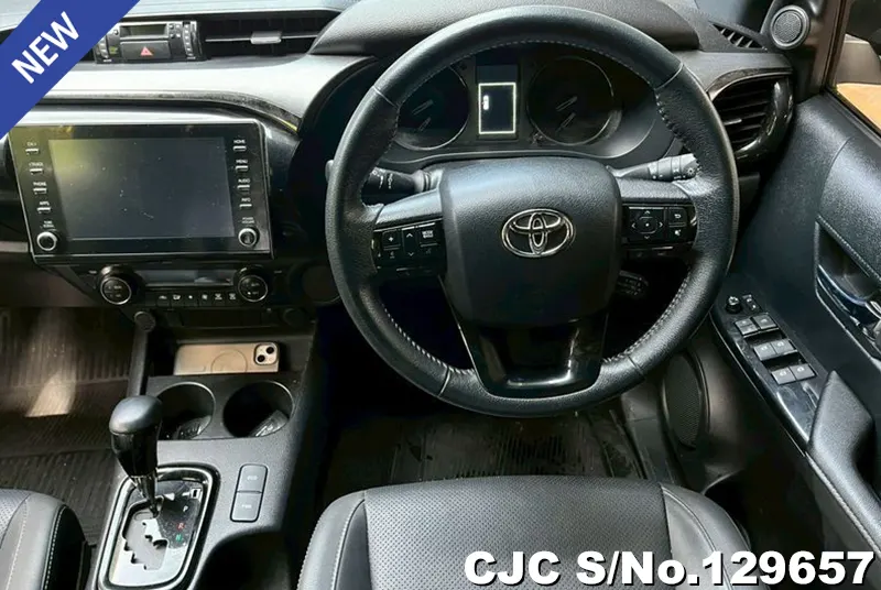 2022 Toyota / Hilux / Revo Stock No. 129657