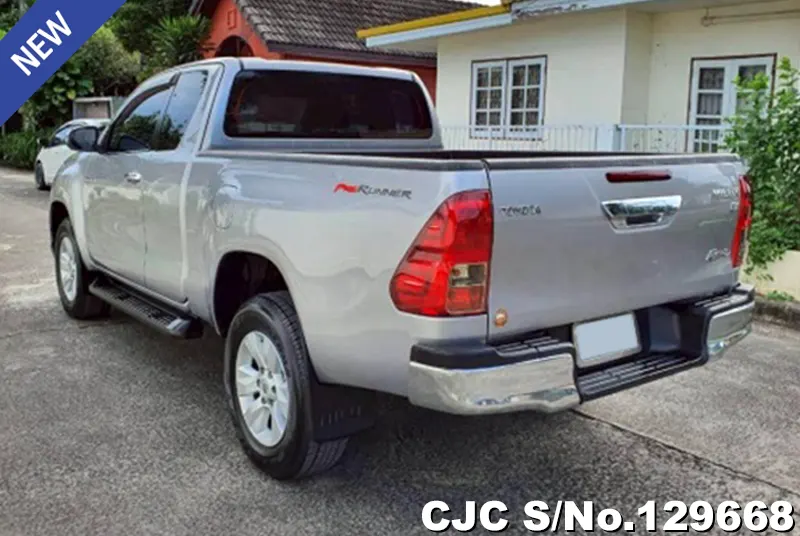 2019 Toyota / Hilux / Revo Stock No. 129668
