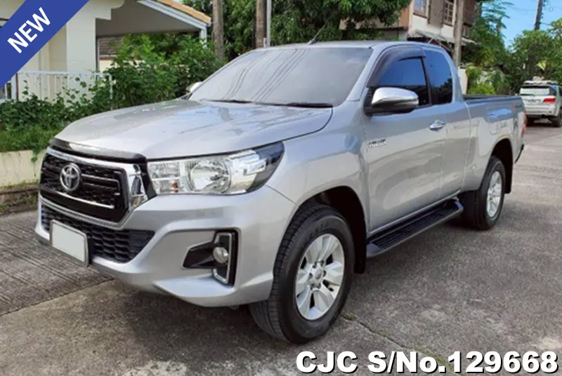 2019 Toyota / Hilux / Revo Stock No. 129668