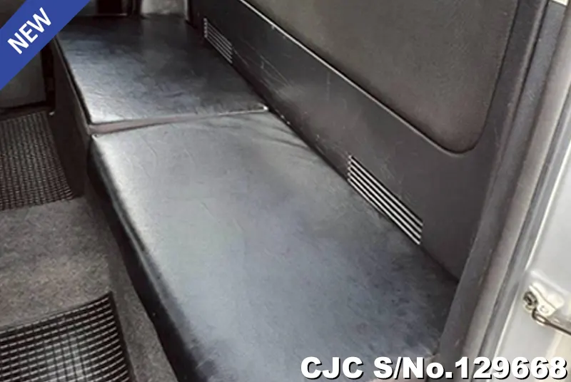 2019 Toyota / Hilux / Revo Stock No. 129668