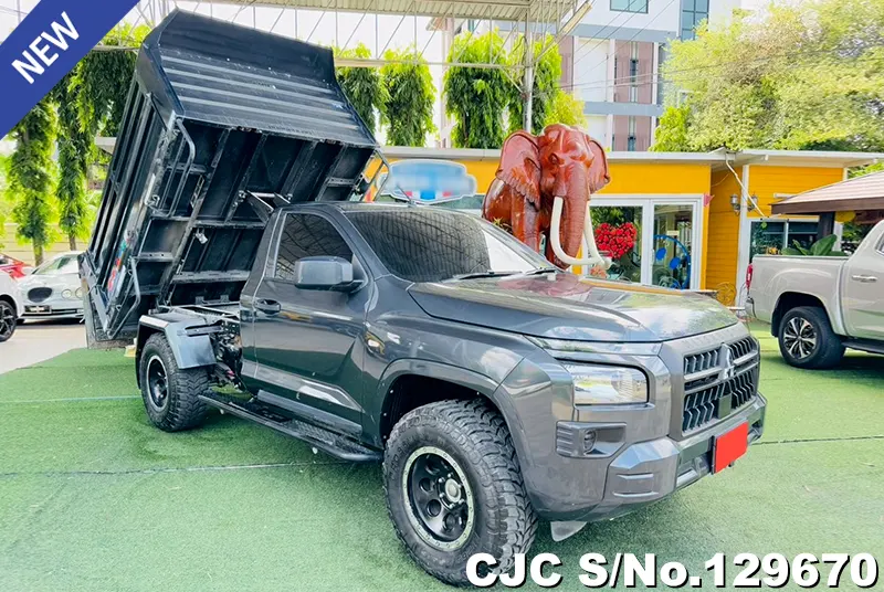 2025 Mitsubishi / Triton Stock No. 129670