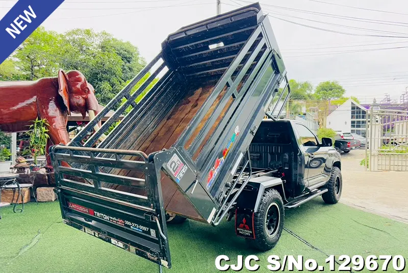 2025 Mitsubishi / Triton Stock No. 129670