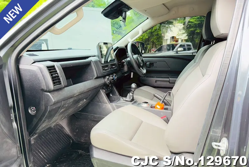 2025 Mitsubishi / Triton Stock No. 129670